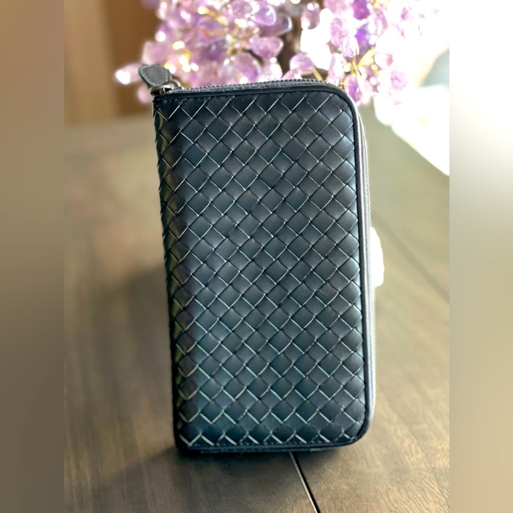 🖤🌟EUC🌟🖤 BOTTEGA VENETA Intrecciato Zip Around Long Wallet 🌟